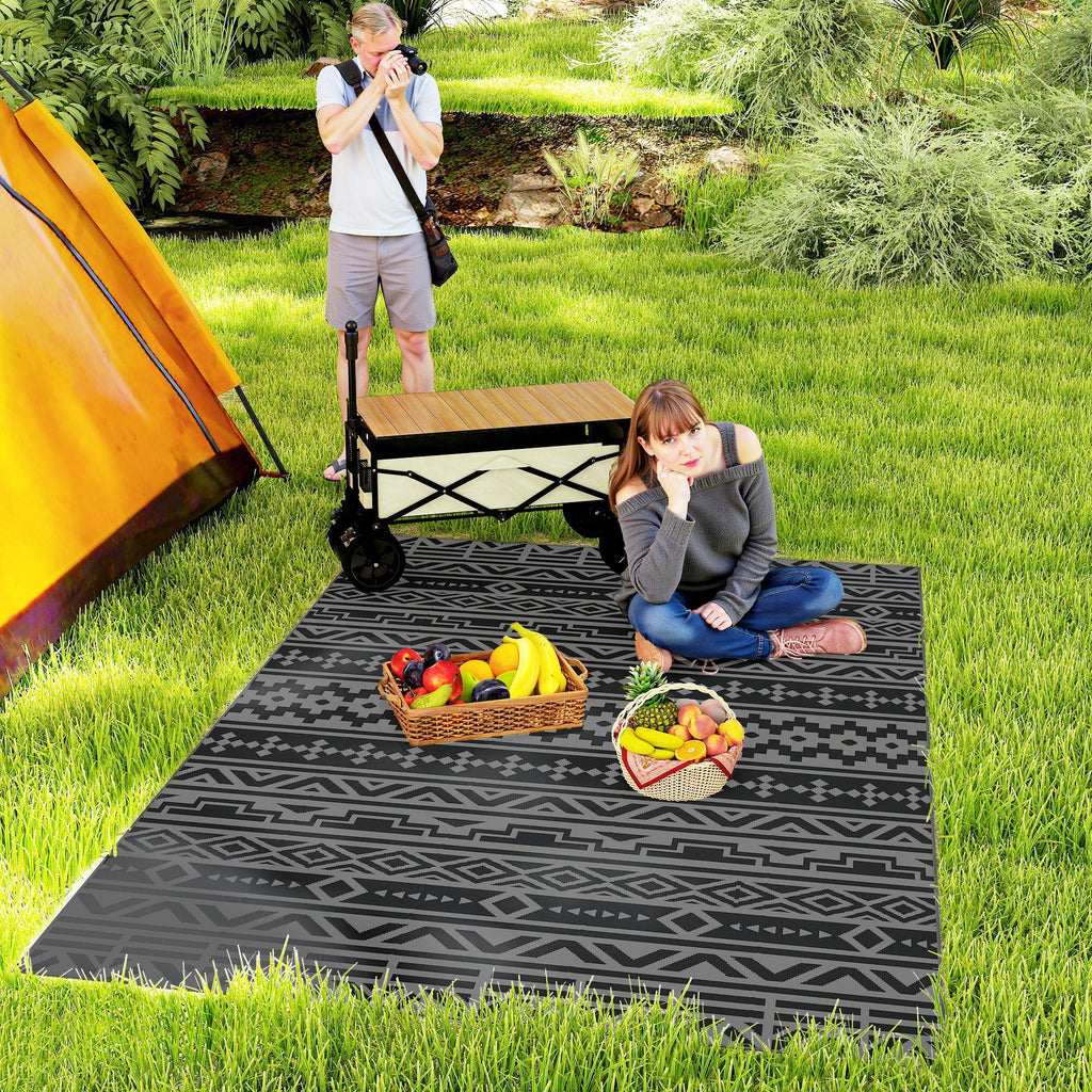 Reversible Outdoor Rug, Waterproof Plastic Straw with Carry Bag, 6' x 9', Black & Gray Geometric Wall
