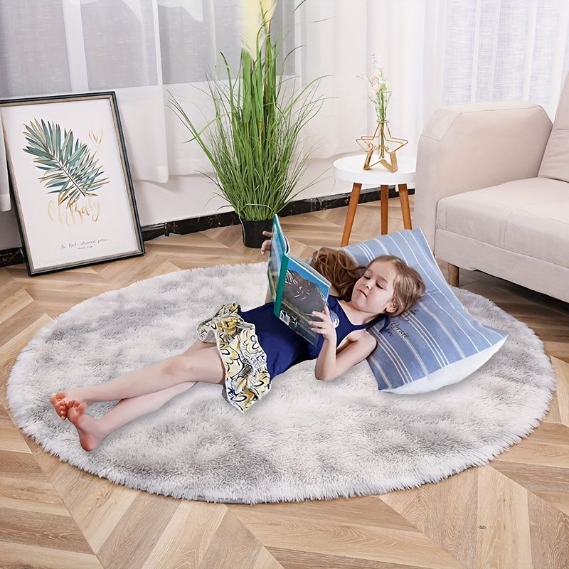 555882281