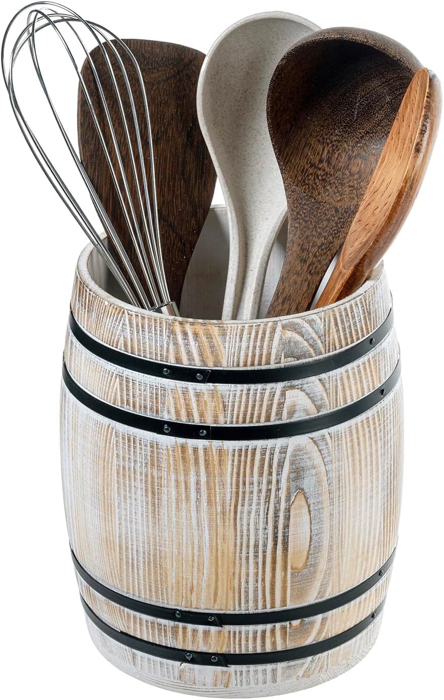 555922621
