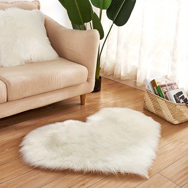 555891351